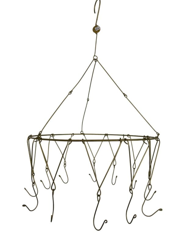 Treasure hanger brass